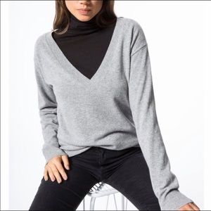 CARBON 38 100% Cashmere Sweater